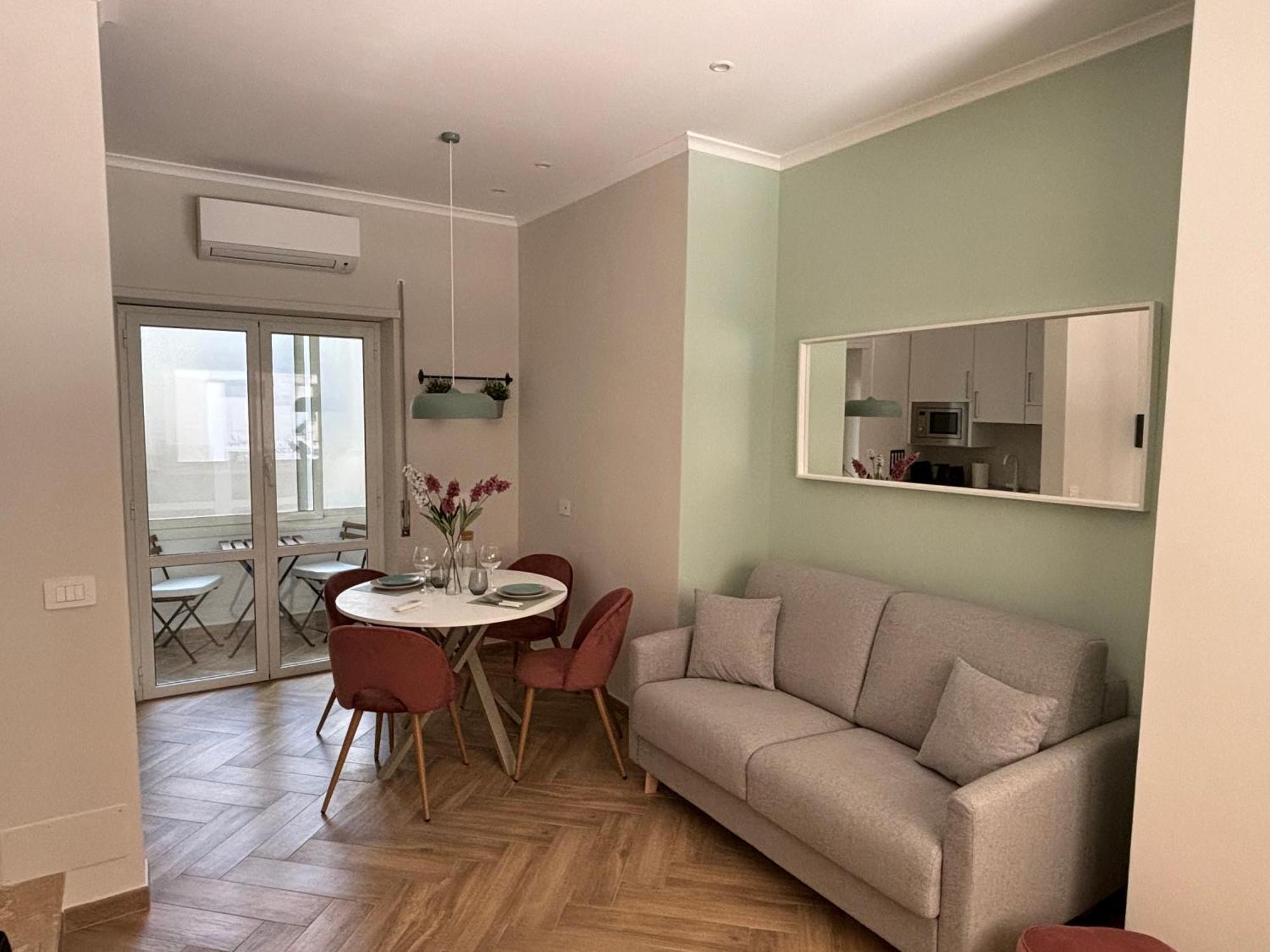 Corso Marconi Boutique Apartment - Luxury Central Apartment Next To The Port ชิวิตาเวกเกีย ภายนอก รูปภาพ